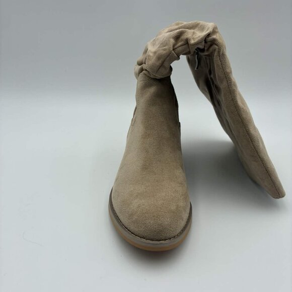 Shoe’N Tale Knee High Boots Khaki Suede Side Zipper Women’s Size 7